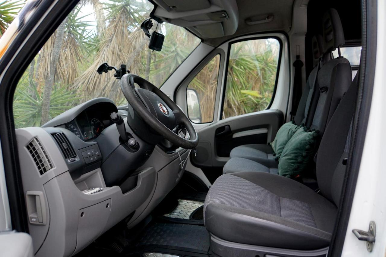 On Road- Feel Freedom With Campervan! Guincho  المظهر الخارجي الصورة